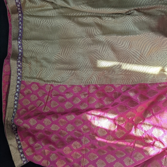 Indian saree - Picture 2 of 8